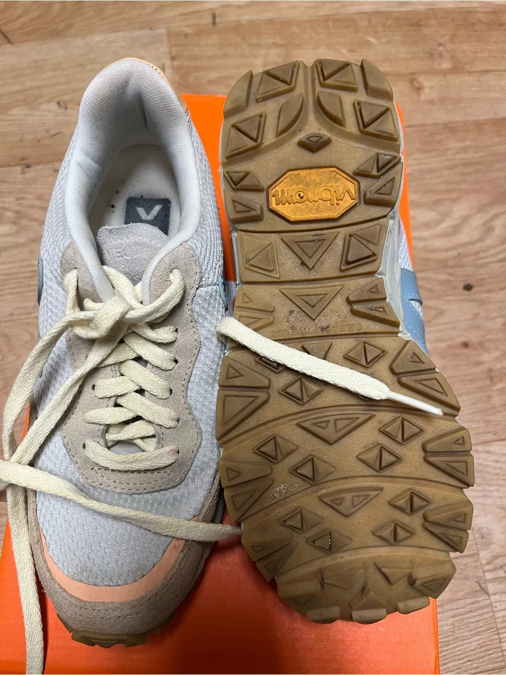 Veja low profile